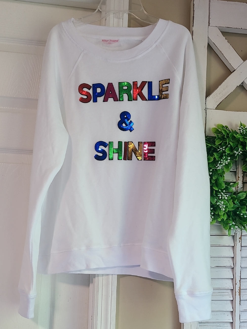Betsey Johnson White Sweatshirt Multicolor Sequin Accent Sparkle & Shine sz XXL